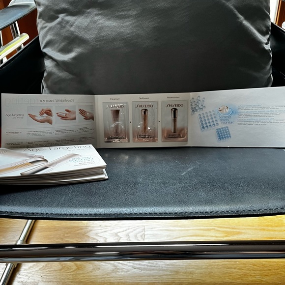 Shiseido skincare and foundation samples bundle - Picture 2 of 12